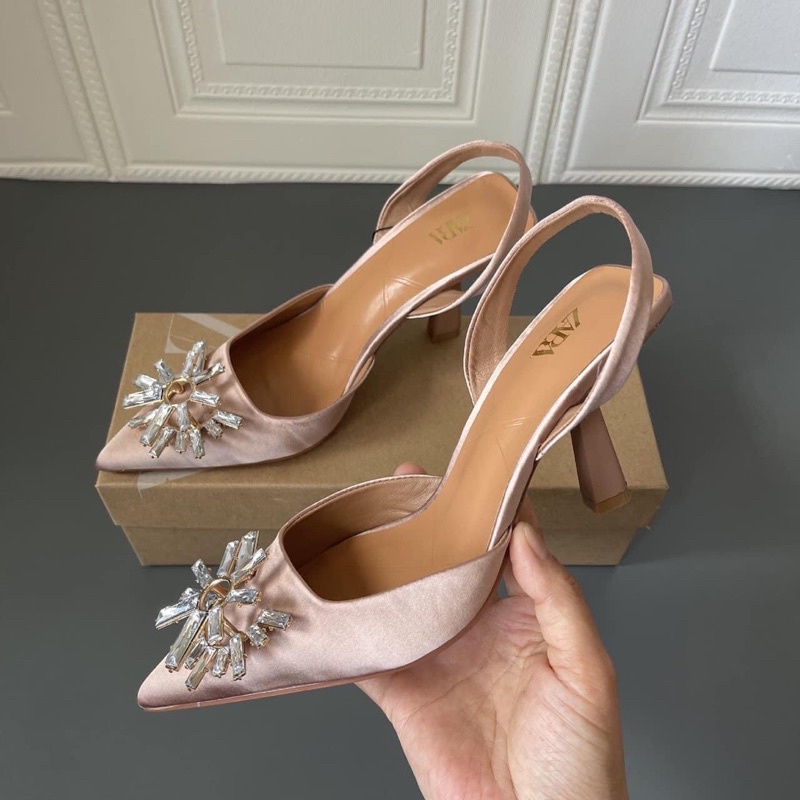 Sandal Zara lụa đá siêu xinh, màu nude. Hàng xuất dư xịn