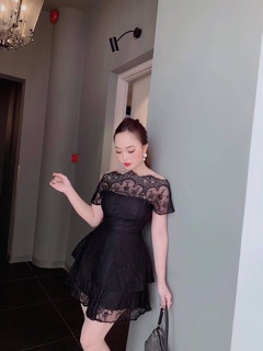 Đầm xoè ren tâng tay con