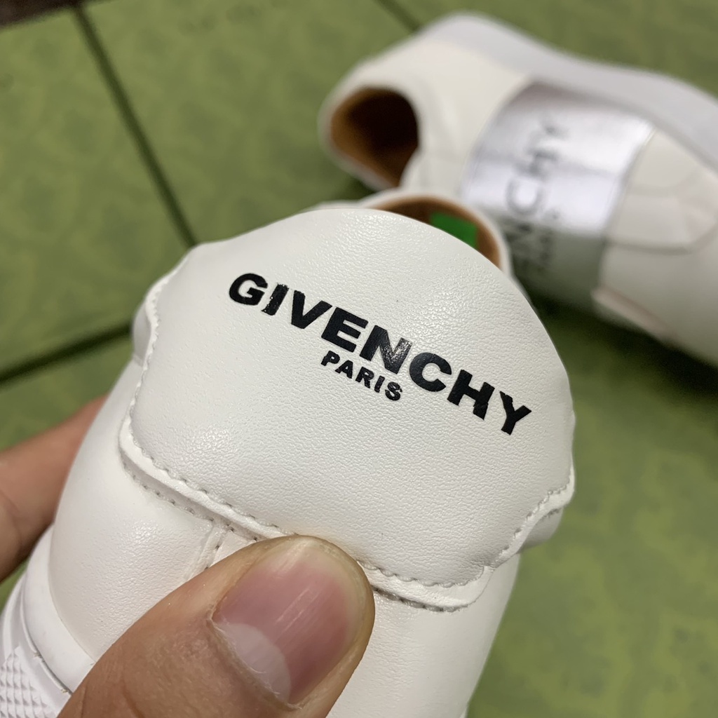Giày Slipon GVC 2 màu mẫu mới cực chất 2021
