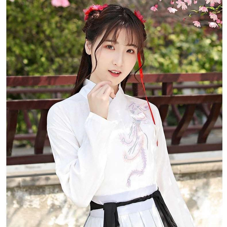 Bộ Hán phục cách tân phong cách Trung Hoa cổ điển thời trang mùa hè xinh xắn cho nữ | BigBuy360 - bigbuy360.vn