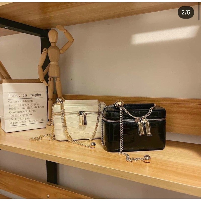 Túi p.e.d.rio vanity hộp da vân đen | BigBuy360 - bigbuy360.vn