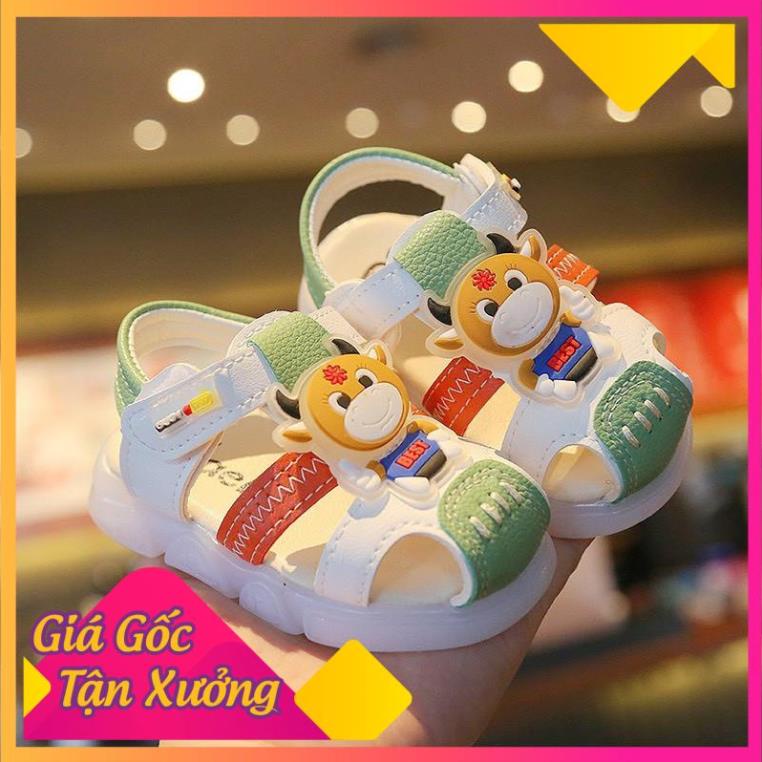 Sandal tập đi icon TRÂU dễ thương, đế mềm, đi êm chống trơn trượt cho bé da Pu cao cấp .