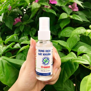 - Tinh dầu xịt Sả chanh Vina Tươi làm thơm phòng, đuổi muỗi và côn trùng hiệu quả, 10ml