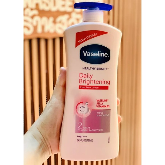 Sữa Dưỡng Thể Vaseline Healthy Bright Daily Brightening 725ml bản Mỹ vòi xanh hàng chuẩn