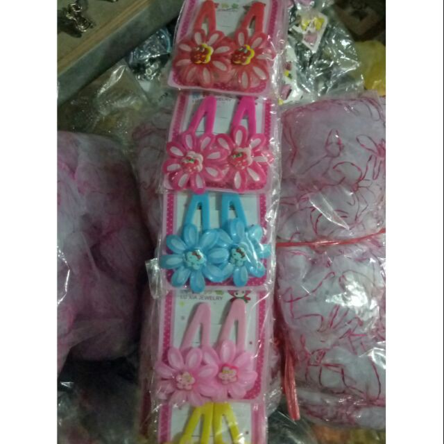 Dây 10 Cặp Tách Hoa Cho Bé