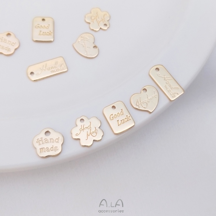 Màu Sắc Mặt Dây Chuyền Mạ Vàng 14K Khắc Chữ / Hoa Anh Đào / Trái Tim / Chữ Nhật Nhiều Màu Xinh Xắn
