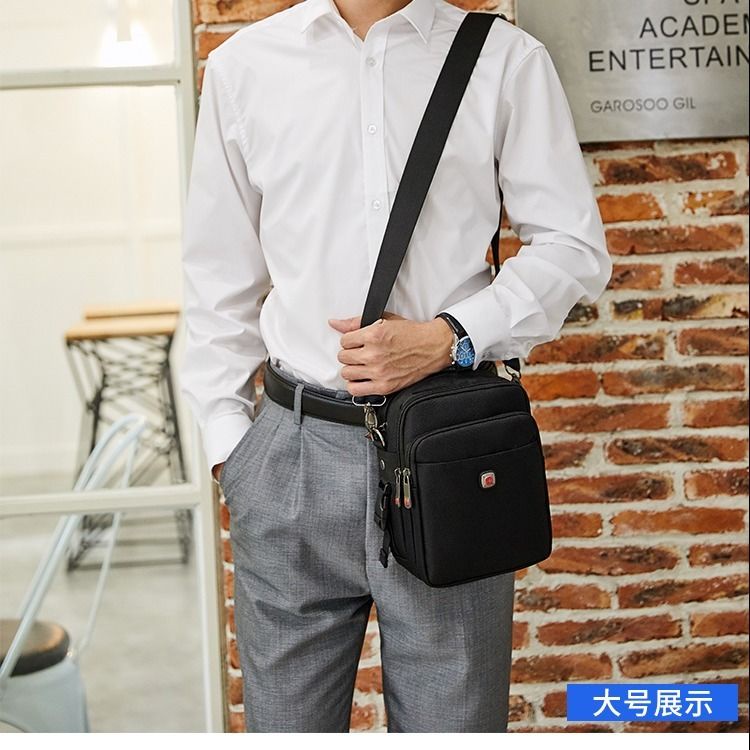 ❁ Túi đeo hông đựng điện thoại phong cách quân đội cho nam | BigBuy360 - bigbuy360.vn