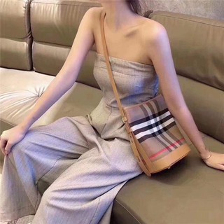 Túi kẻ sọc burberry