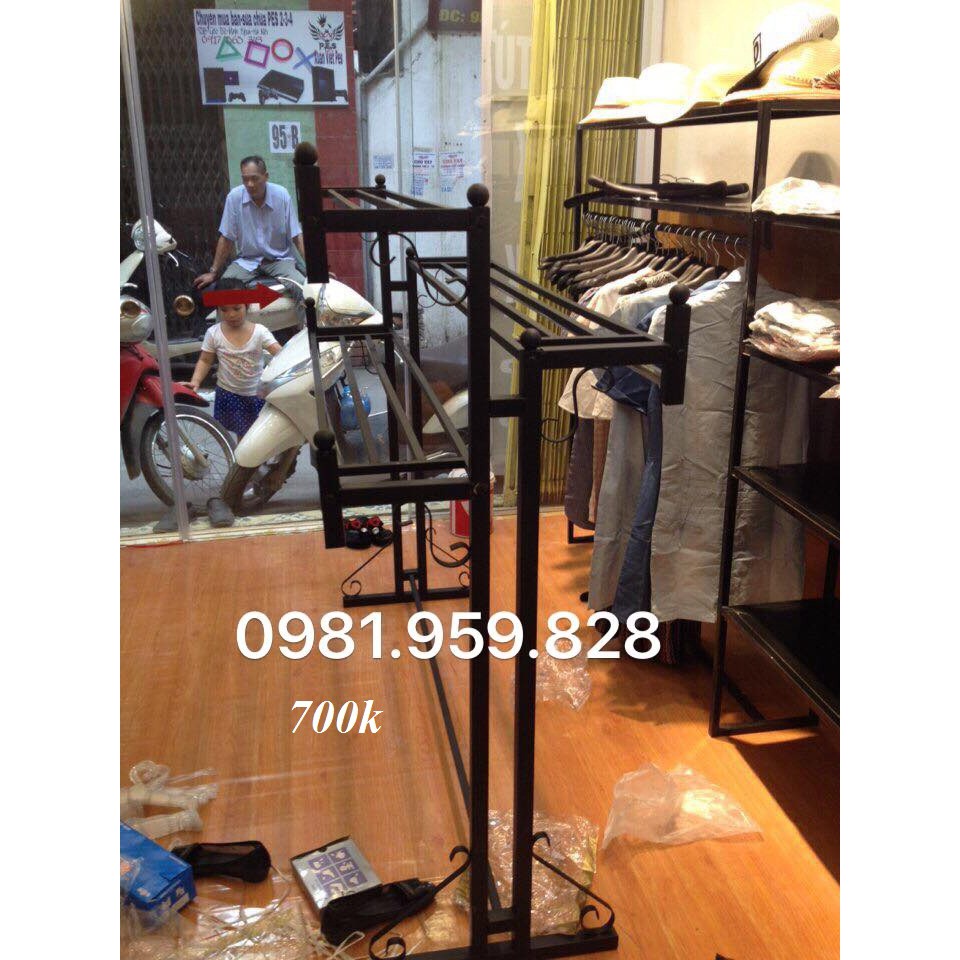 Kệ treo shop, kệ treo quần áo 3 tầng