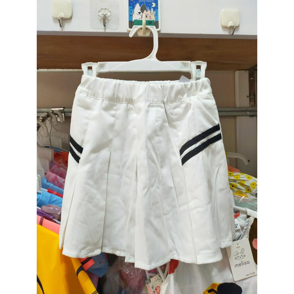 Chân váy trắng xếp ly lưng thun cho bé Nexxi từ 3 tuổi đến 14 tuổi, 15kg đến 48kg