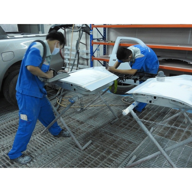 Bả matit ô tô, xe máy Yako 380 Plus 1kg dùng trám trét kim loại, nhựa đa dụng Polyester Putty tặng miếng trét