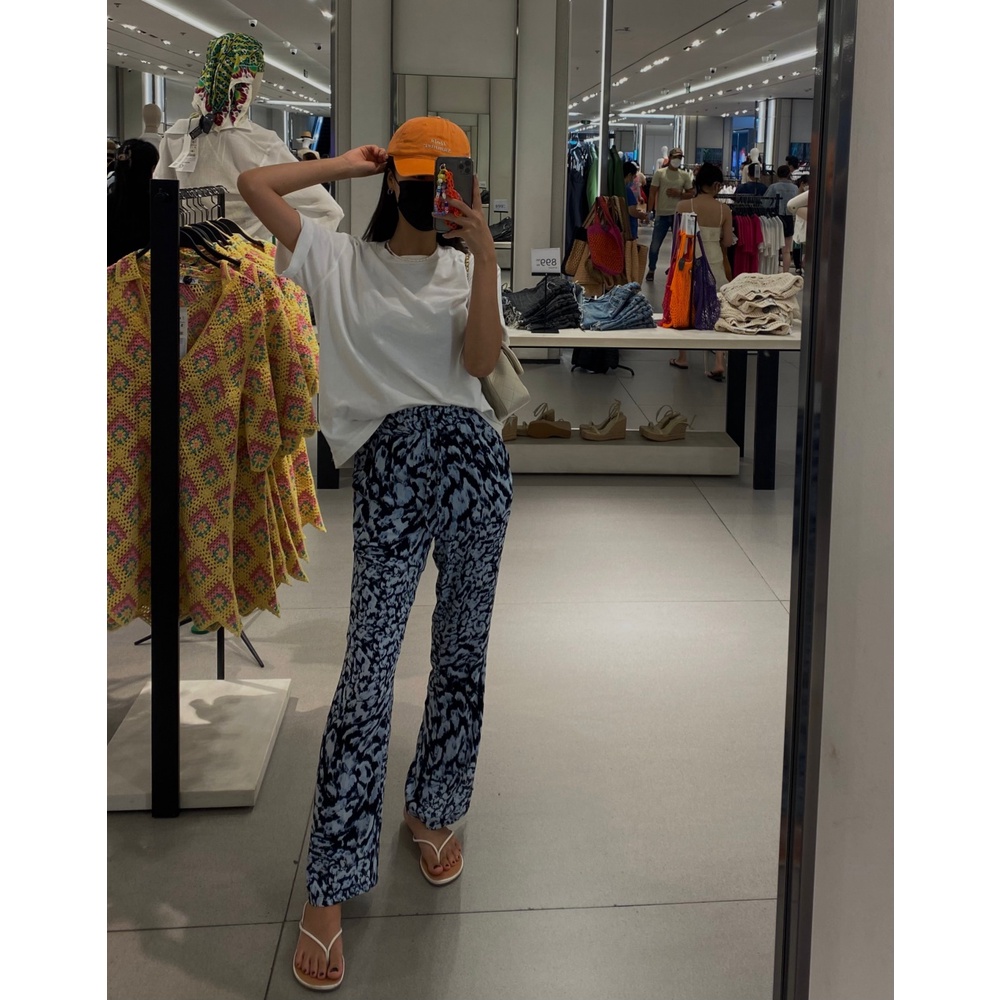 Quần Pattern Slit Pants