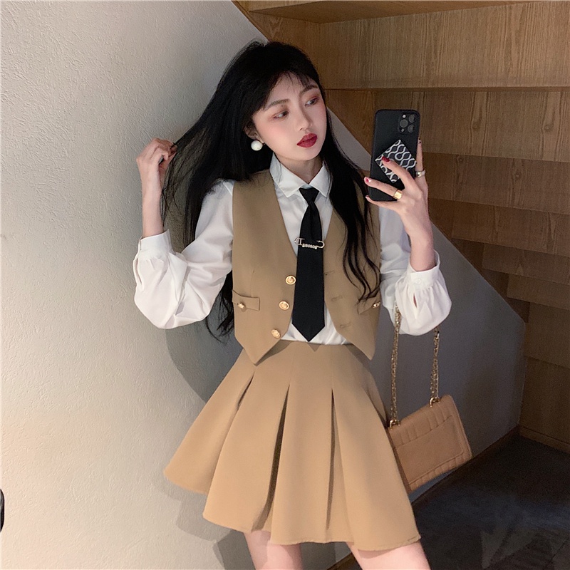 Set áo sơ mi trắng tay dài kèm cà vạt + vest gile croptop không tay + váy ngắn lưng cao xếp ly nâu đen ulzzang