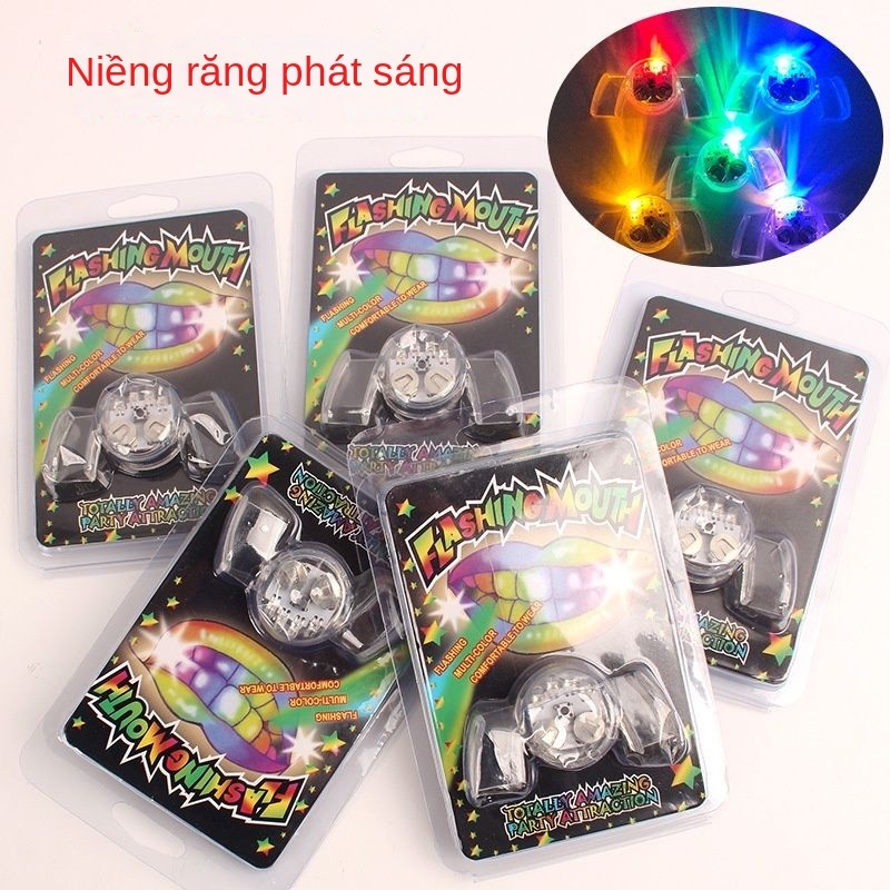 1 Răng Giả Có Đèn LED Phát Sáng Cho Halloween