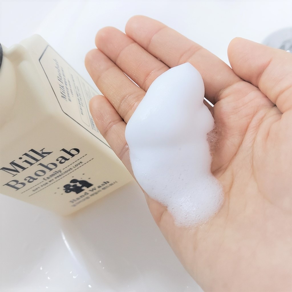 Nước rửa tay dạng bọt diệt khuẩn, sạch bụi mịn Milk Baobab Hàn Quốc 300ml