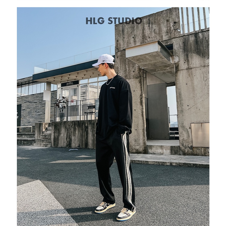 Áo nỉ cổ tròn AMBITION phong cách trẻ trung năng động, thiết kế hàn quốc đường phố