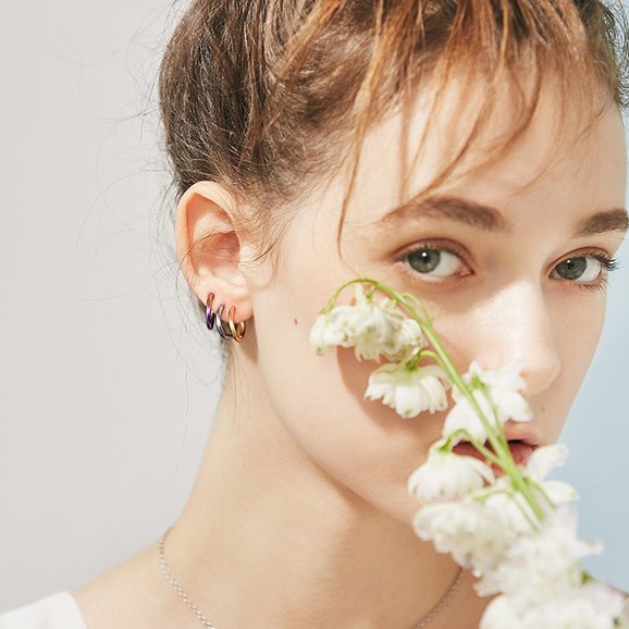 Khuyên tai bằng thép titan dạng vòng phong cách Hàn Quốc thời trang bông tai T424