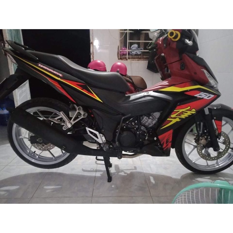 ( Quí khách vui lòng mang ra tiệm cho thợ dán ) Tem winner hayabusa đỏ đen