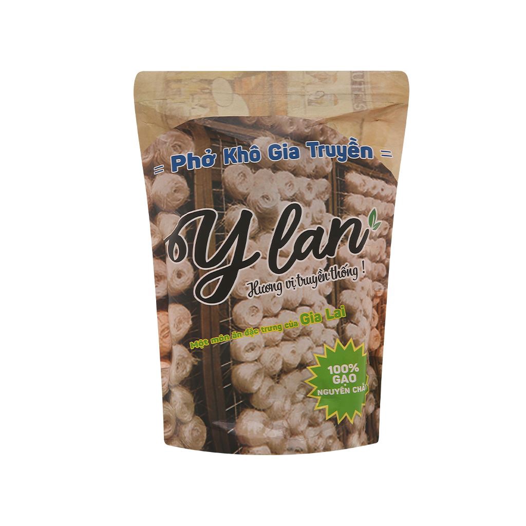 Phở khô gia truyền Y Lan túi 500g được làm từ gạo chất lượng, tạo nên những sợi phở thơm ngon, dai