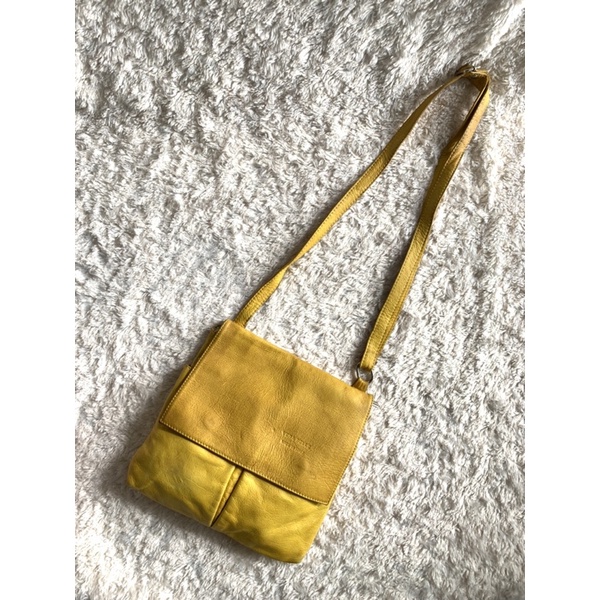 Túi đeo chéo hiệu ý