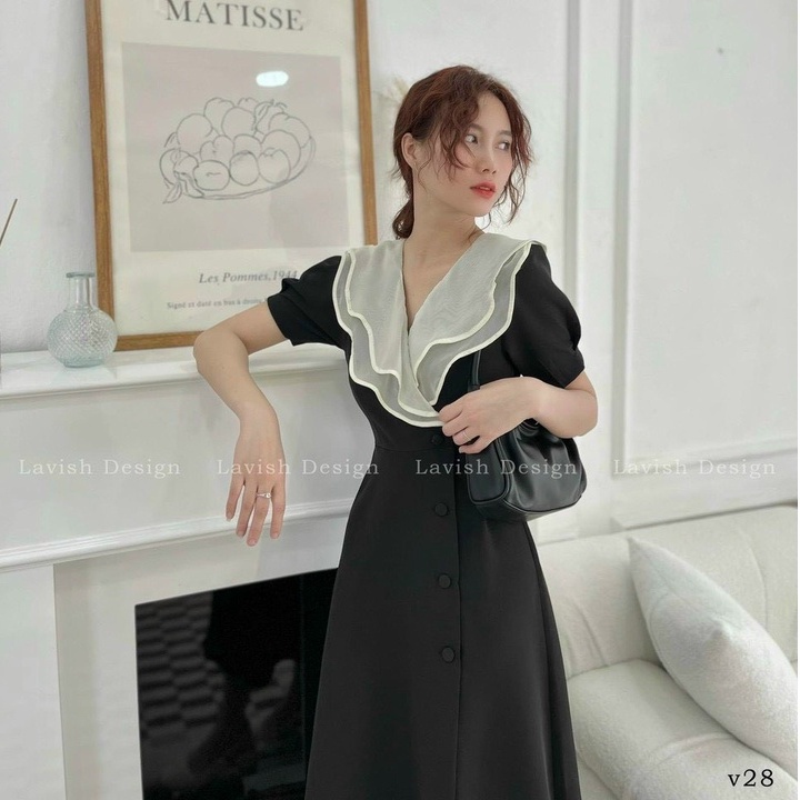 Váy đầm dáng suông phối voan tơ cài nút bọc xẻ tà dáng tiểu thư phong cách thời trang nữ thiết kế sang trọng