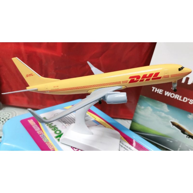 Mô hình máy bay kim loại DHL20CM