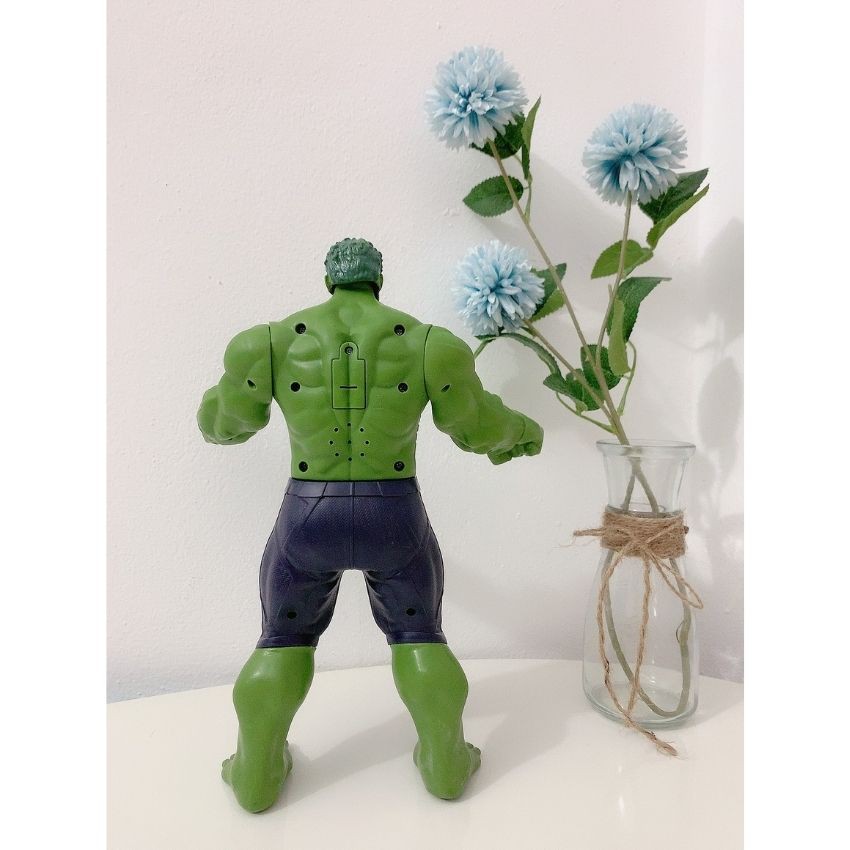 Đồ Chơi Mô Hình Hulk - Người Khổng Lồ Xanh Nhựa Đặc Cao 30cm Có Đèn Led Đỏ Và Phát Nhạc - SUMOSHOP86