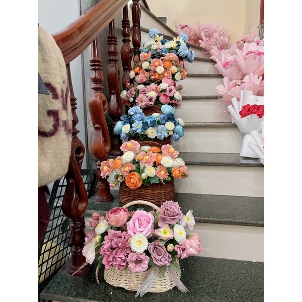 lẵng hoa lụa nhiều tone màu - ship hoả tốc