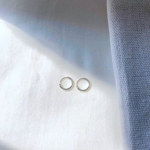 Thái khuyên tròn trơn nhỏ 0,8cm ( chiếc)