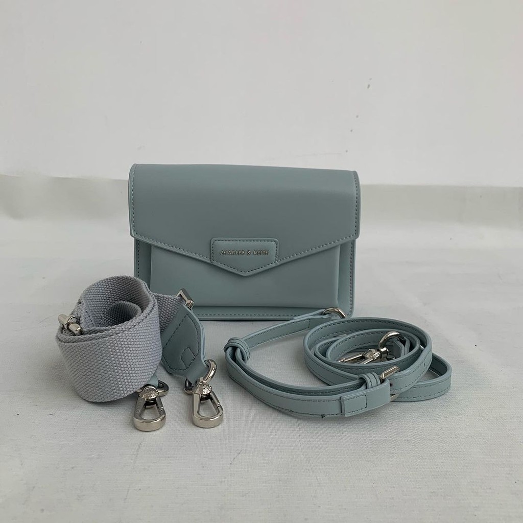 Túi Xách Charles & Keith Dạng Bì Thư