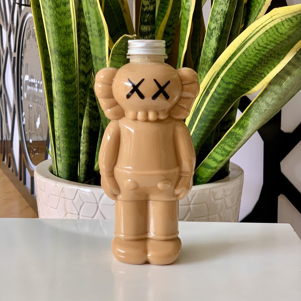 Chai Nhựa PET Nhân Vật Cao Cấp Hình Gấu KAWS 700ml