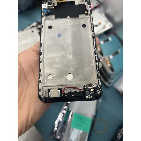Màn hình Vsmart Bee 3 công ty liền khung + loa mầu đen