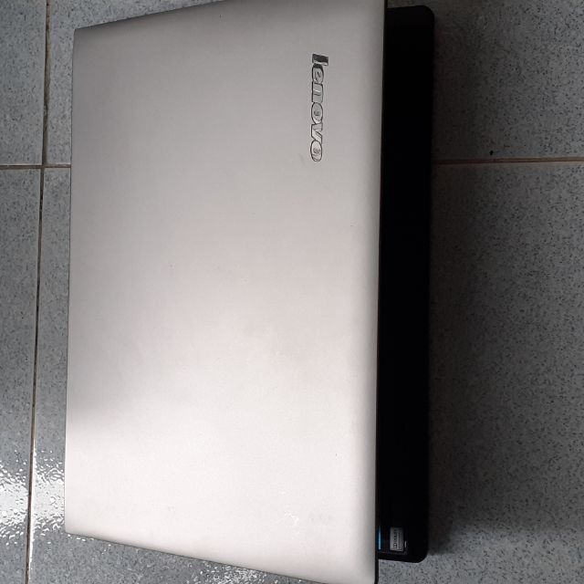 Laptop lenovo S400