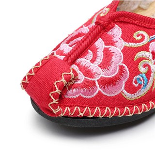 Giày vải thêu không dây (có 3 màu)
