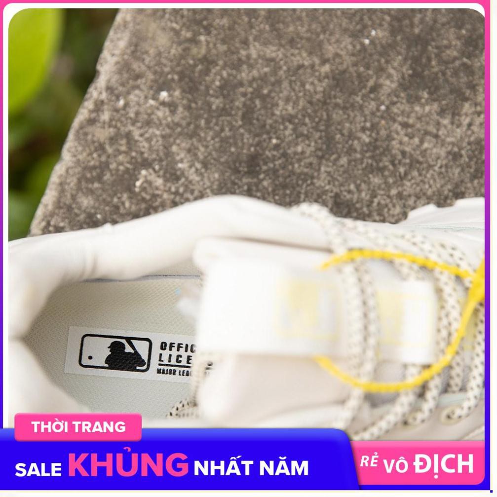 [Rẻ Vô Địch] Giày Thể Thao Nam Nữ Cổ Cao Chữ Đen (Fulbox - Tặng Kèm Chai Vệ Sinh Giày)