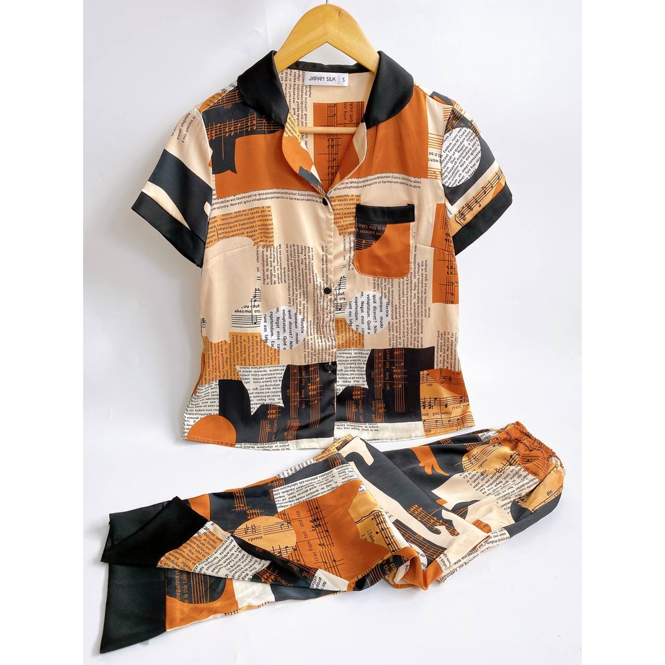 Bộ Đồ Ngủ Pijama Lụa Nhật Cao Cấp JAPAN SILK, tay ngắn quần dài họa tiết nốt nhạc độc đáo, trẻ trung CD076
