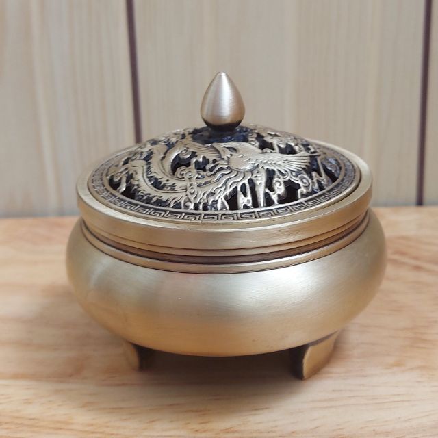 Lư đồng nguyên khối tặng kèm hồ lô + 2 vòng khoanh trầm & 5:viên trầm nụ