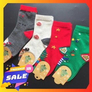 Set 5 đôi Tất, Vớ Noel giữ ấm cổ cao cho bé 1 - 12 tuổi họa tiết giáng sinh đáng yêu