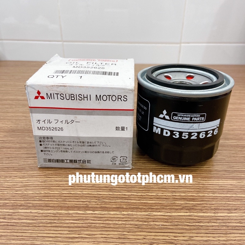 Lọc nhớt động cơ Mitsubishi Pajero 3.0, Grandis, Zinger..