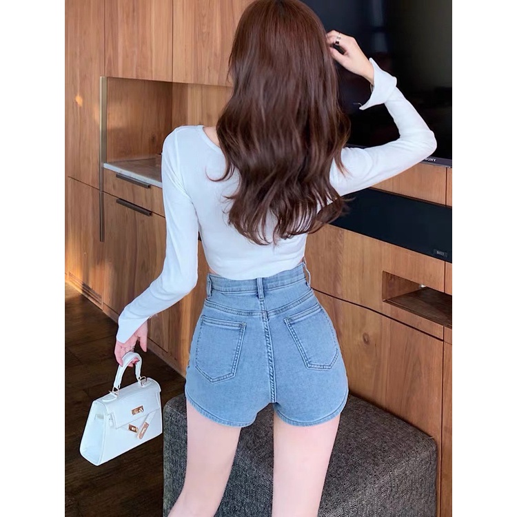 Quần short jean nữ BigSize lưng cao trên rốn, co dãn mạnh, lai cuốn, màu xanh nhạt trơn kiểu dành cho người mập 4239
