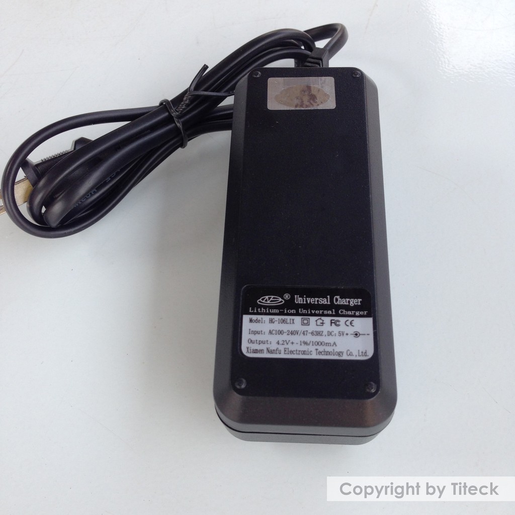 Sạc pin đa năng 18650 có dây cắm