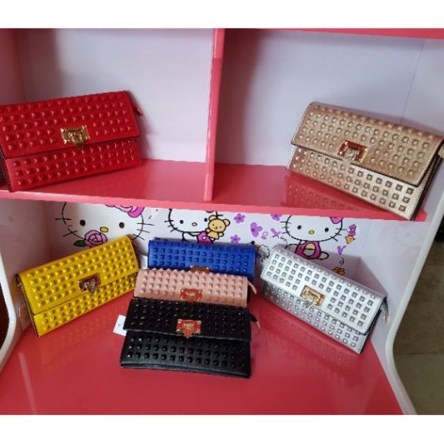 Clutch đinh siêu đẹp siêu hot