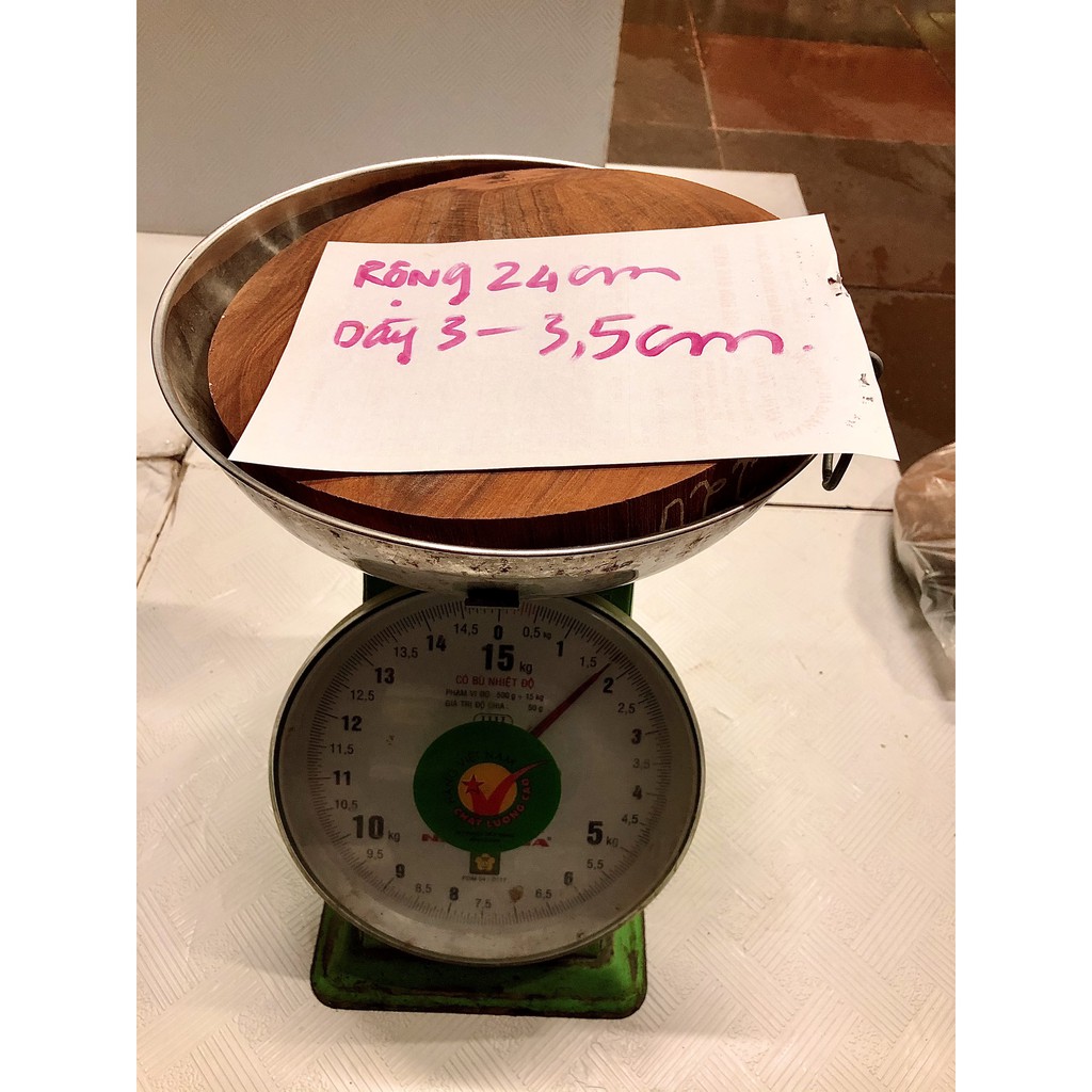 Thớt Gỗ Nghiến D24cm Dày4cm