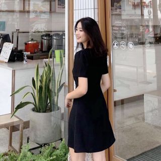 ĐẦM CỔ VUÔNG 3 MÀU