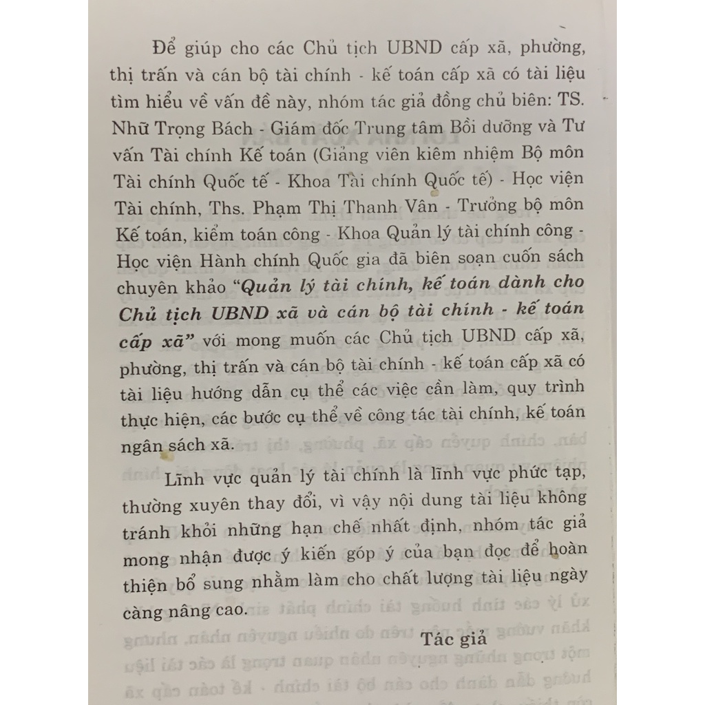Sách - Quản Lý Tài Chính, Kế Toán Dành Cho Chủ Tịch UBND Xã Và Cán Bộ Tài Chính Kế Toán Cấp Xã