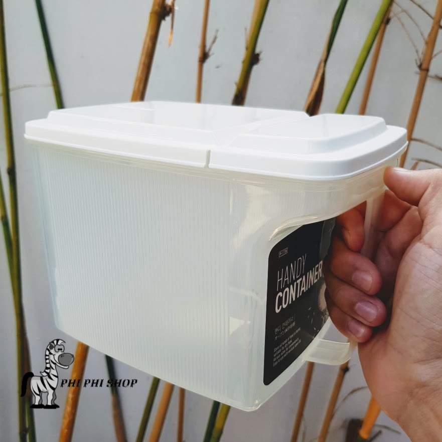 Hộp nhựa có tay cầm Lock&Lock Handy Container dùng bảo quản thực phẩm