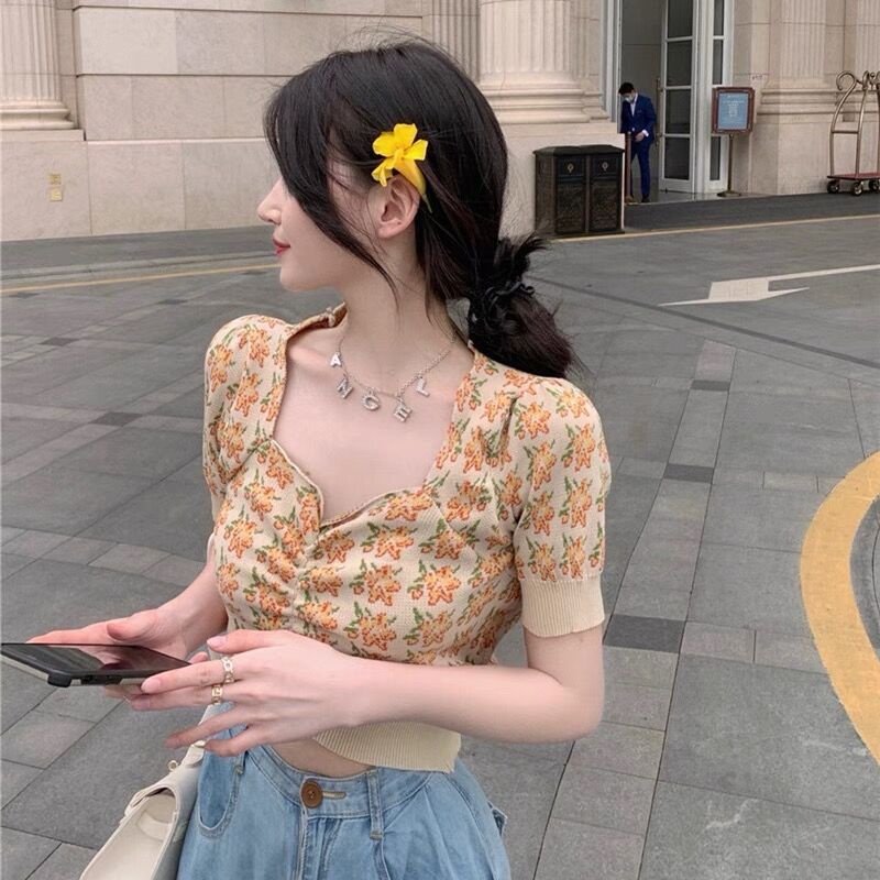 Summer 2022 new French vintage square collar broken flower bubble sleeve knitted short-sleeved t-shirt women's high-waist short-style blouse
