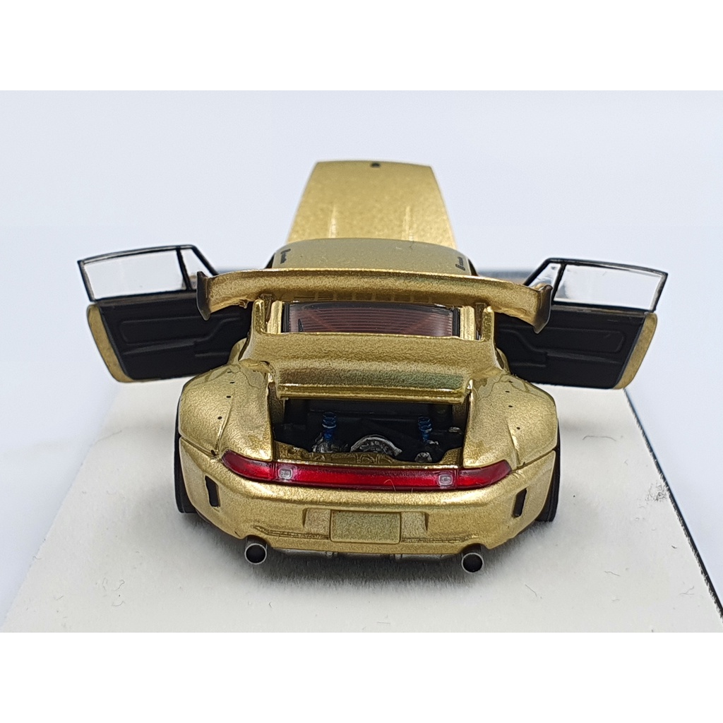 Xe Mô Hình Porsche 993 RWB Limited Full Open Đế Chữ Nhật Tỉ lệ 1:64 Hãng sản xuất PGM ( Vàng )