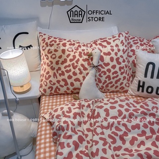 Bộ vỏ chăn ga gối NAA House (mẫu da báo hồng ga kẻ)