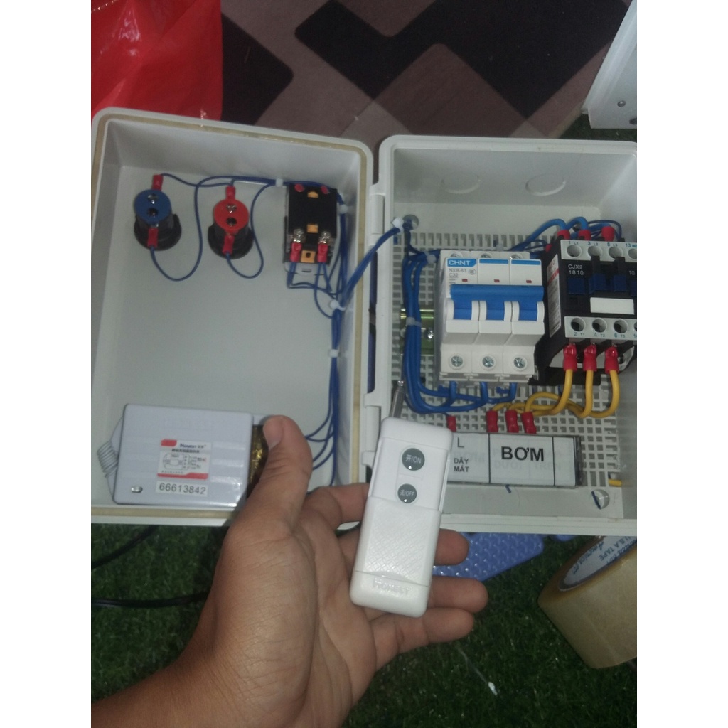 Tủ điện điều khiển từ xa cho máy bơm ,máy rữa xe 3 pha